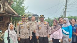 Turun Langsung! Kapolres Simalungun Tinjau Lokasi Banjir Pasar Bawah, Pastikan Bansos dan Dapur Umum Segera Didirikan